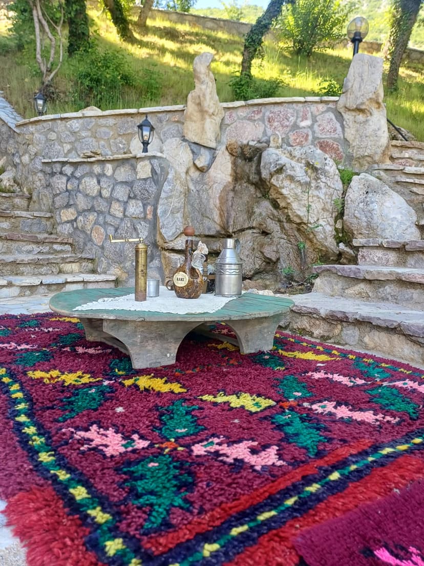 Bujtina Çupa exterior view